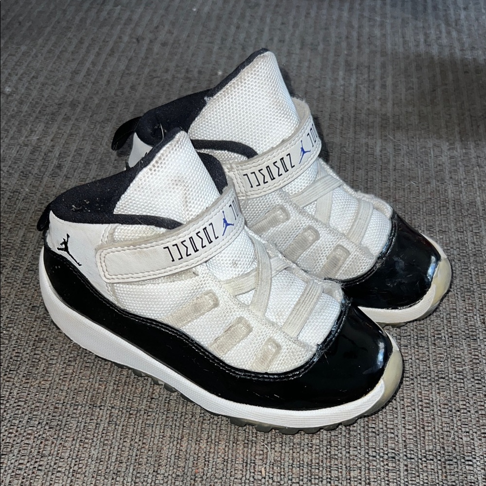 Retro Jordan 11s